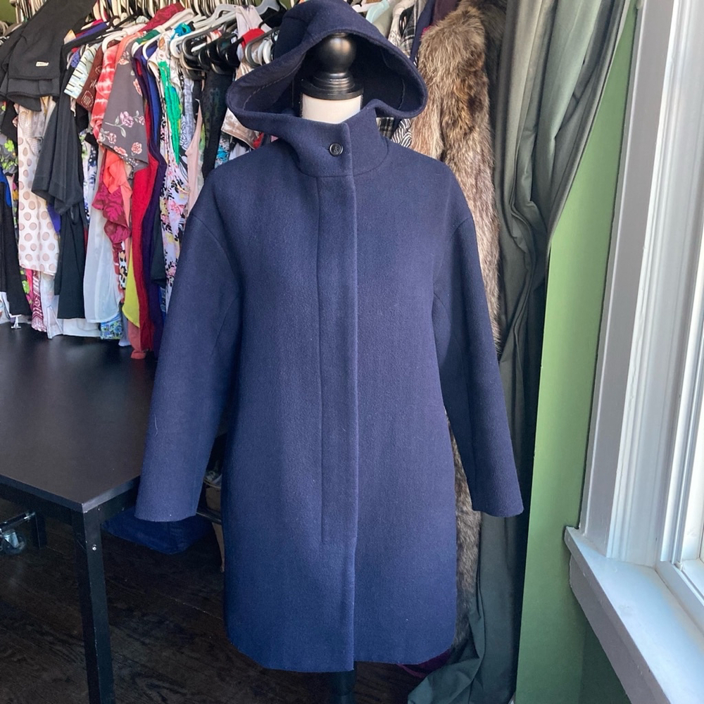 Women's Uniqlo Coat, Size XS- navy Blue
